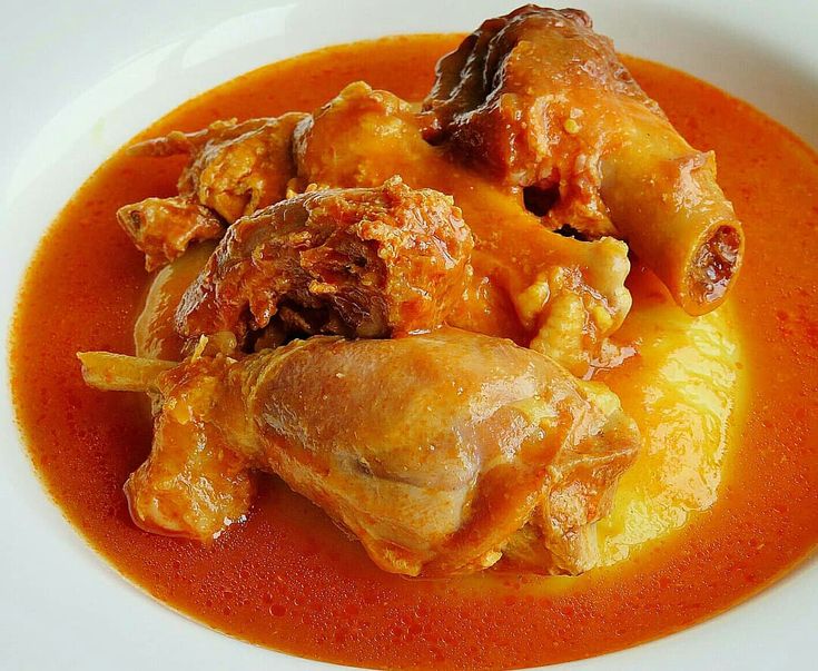 Foutou Banane - Sauce Claire